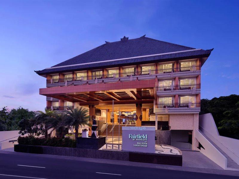 Fairfield By Marriott Bali Kuta Sunset Road Hotel Exterior photo