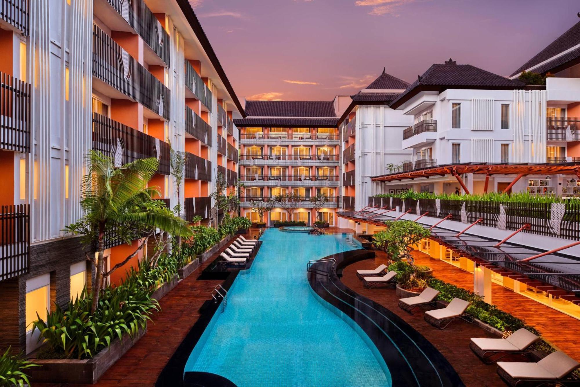 Fairfield By Marriott Bali Kuta Sunset Road Hotel Exterior photo